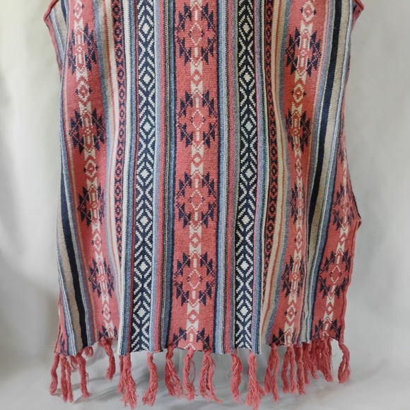 Ruff Hewn Colorful Knit Vest Poncho Boho Festival Style Geometric Aztec Pattern - Picture 9 of 16